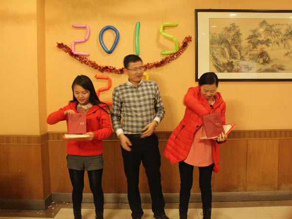 華萬(wàn)達(dá)禮品U盤工廠喜迎2015年會(huì)